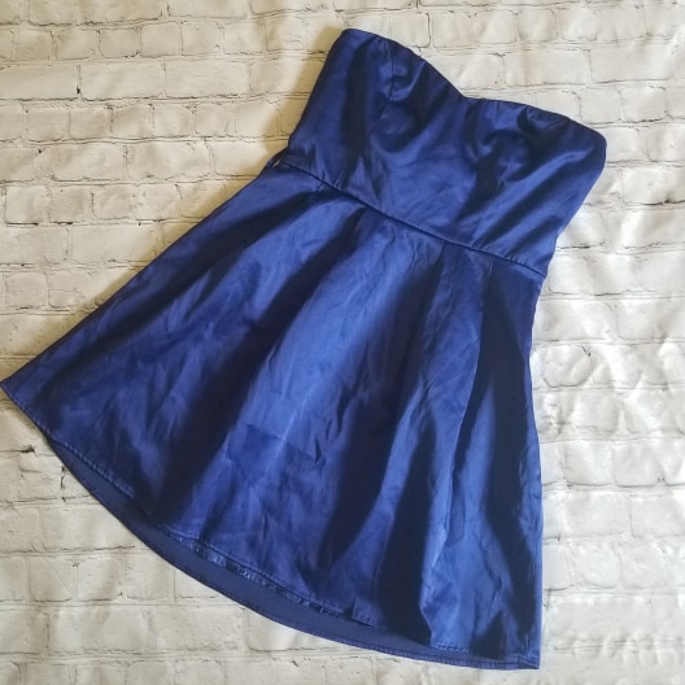 Forever 21 Blue Strapless Mini Dress